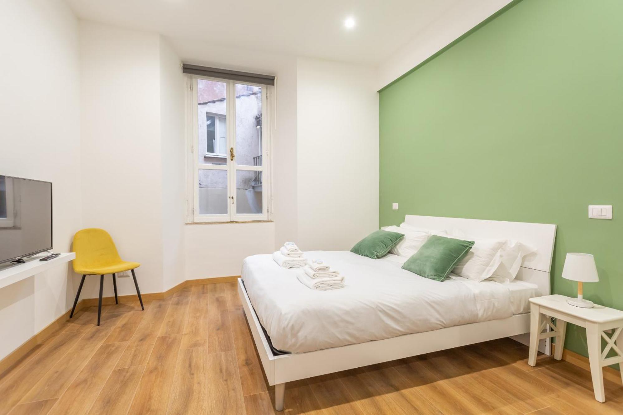 2 Bdr Navona Quintessential Charm * Rom